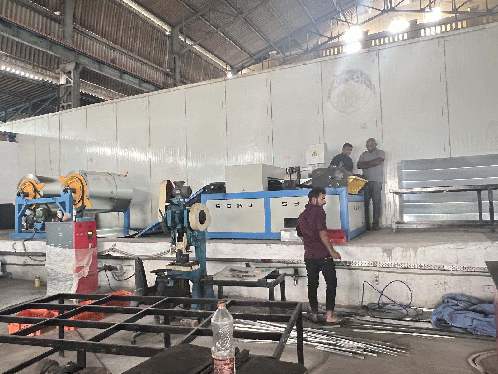 Rectangular duct line in a large Indian duct fabrication hall